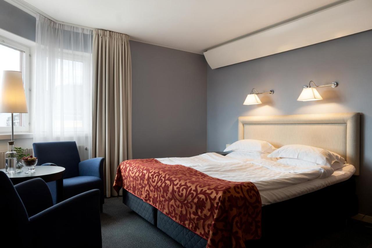 Elite Knaust Hotell 4*